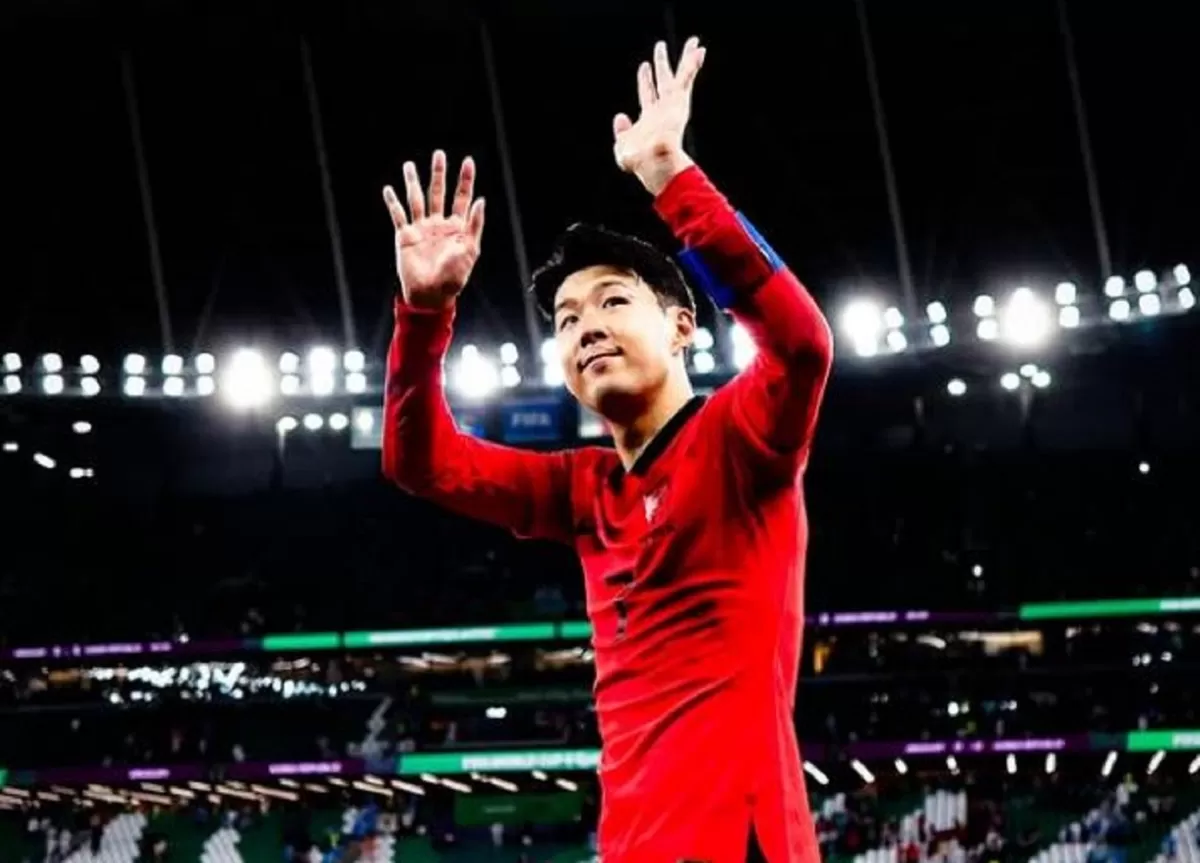 Kapten Son Heung-min berbagi pemikiran emosionalnya pada konferensi pers resmi.