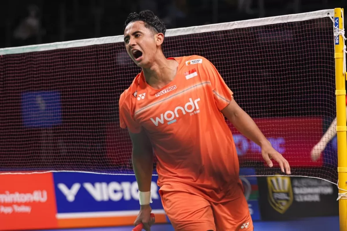 Alwi Farhan menjaga asa Indonesia untuk meraih gelar juara Australia Open 2026. Sayang, Indonesia gagal mengamankan gelar langsung usai Moh Zaki Ubadillah kandas di semifinal. 