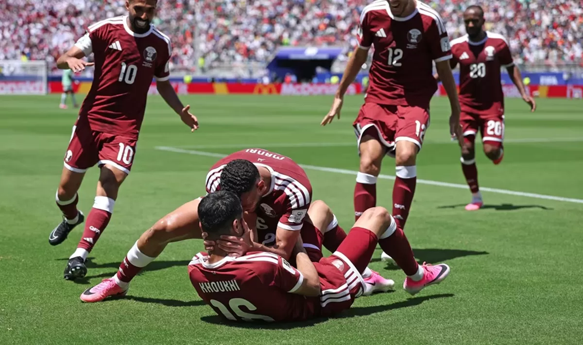 Selebrasi gol Qatar ke gawang Swiss. (FIFA)