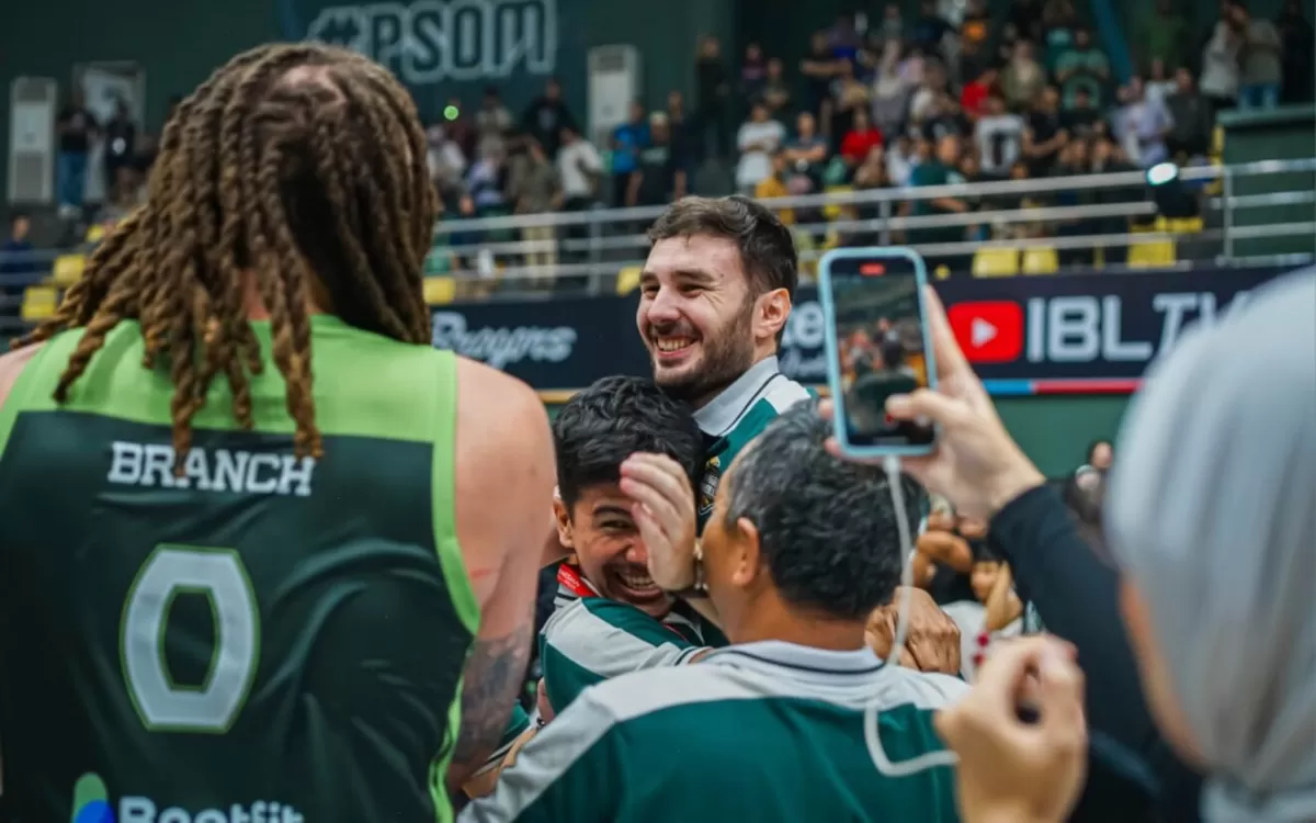 Pelatih Cesar Camara Perez mampu mengangkat Bogor Hornbills di musim ini menembus final IBL 2026. Tahun lalu, Hornbills bahkan tidak masuk playoff.