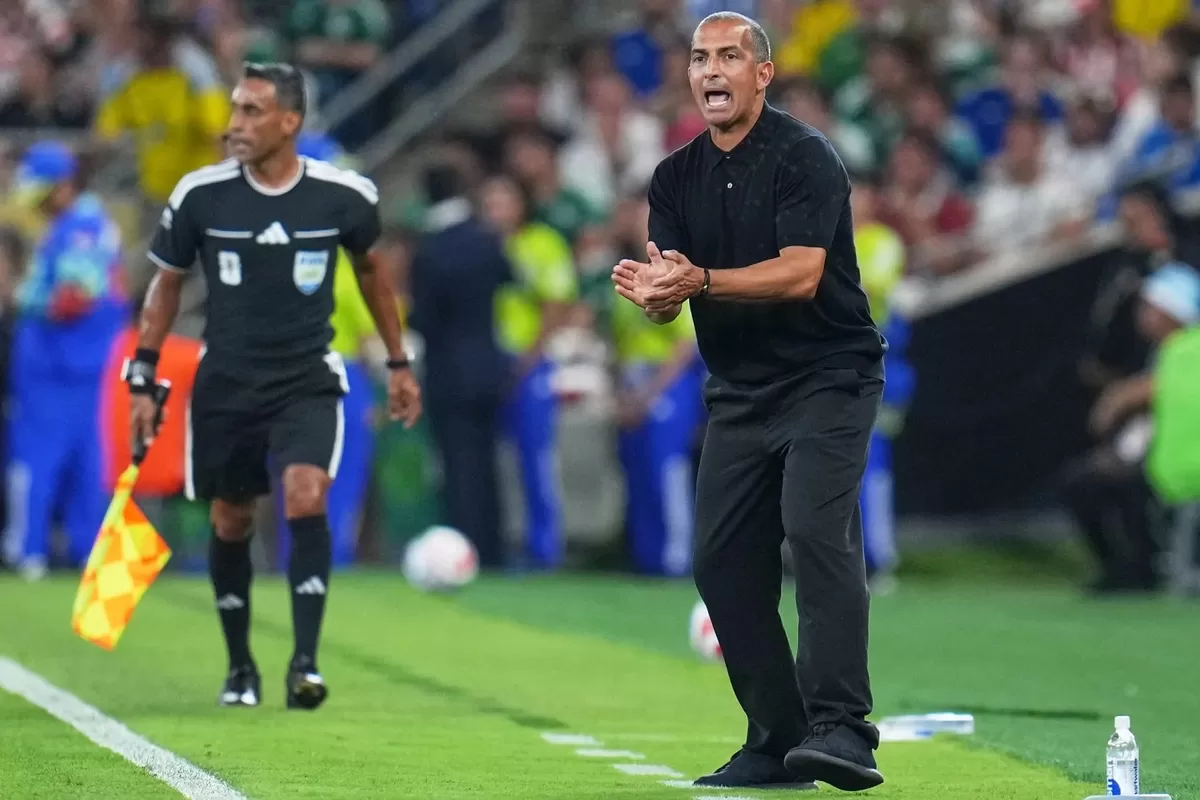 Sabri Lamouchi menjadi pelatih pertama yang kehilangan pekerjaan di Piala Dunia 2026