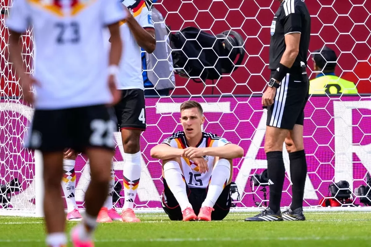 Bek Jerman Nico Schlotterbeck mundur dari Piala Dunia 2026