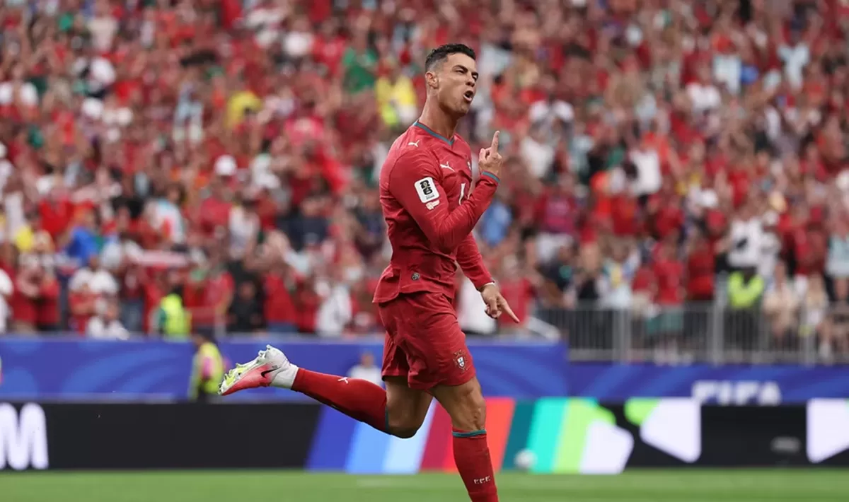 Cristiano Ronaldo cetak brace saat melawan Uzbekistan di Grup K Piala Dunia 2026. (FIFA)