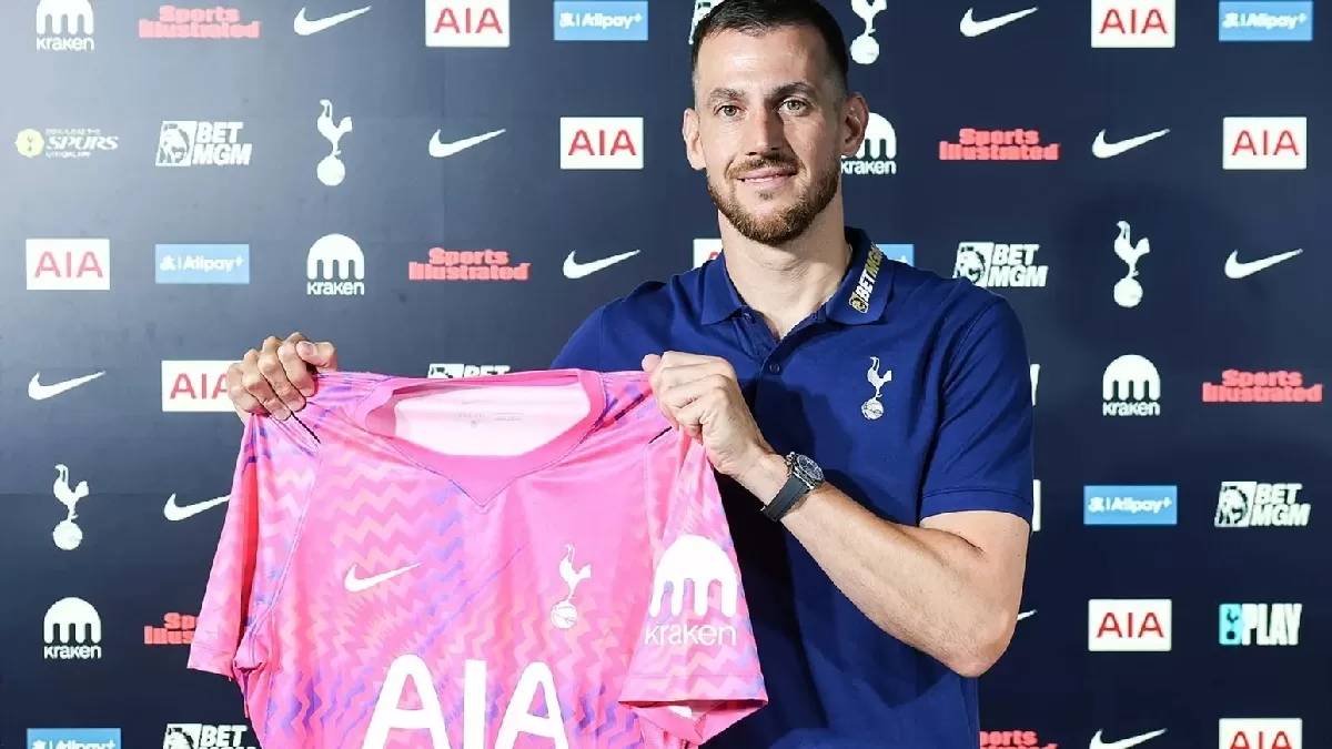 Martin Dubravka resmi dipinang Tottenham Hotspur untuk Liga Primer 2026/27. (Tottenham Hotspur)