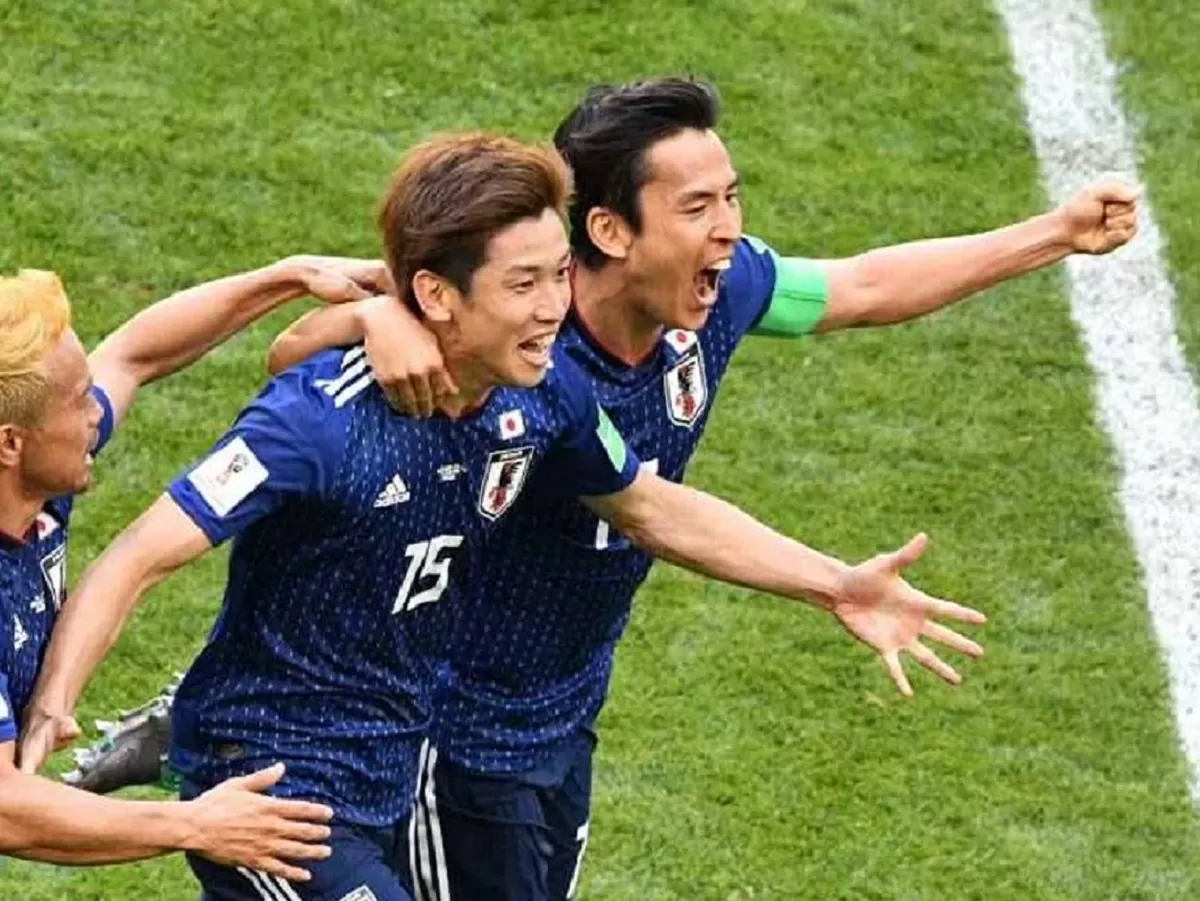Jepang menahan Swedia dengan skor 1-1.