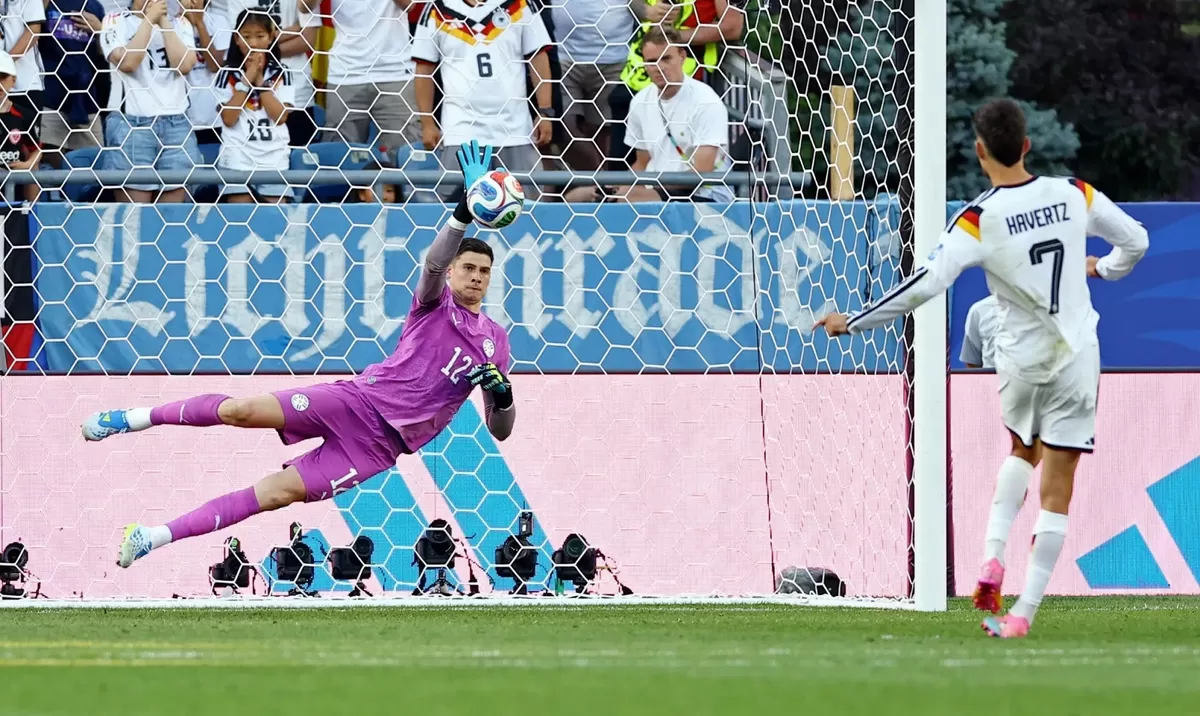 Kai Havertz gagal mengeksekusi penalti pertama dari tiga penalti yang diberikan kepada Jerman.