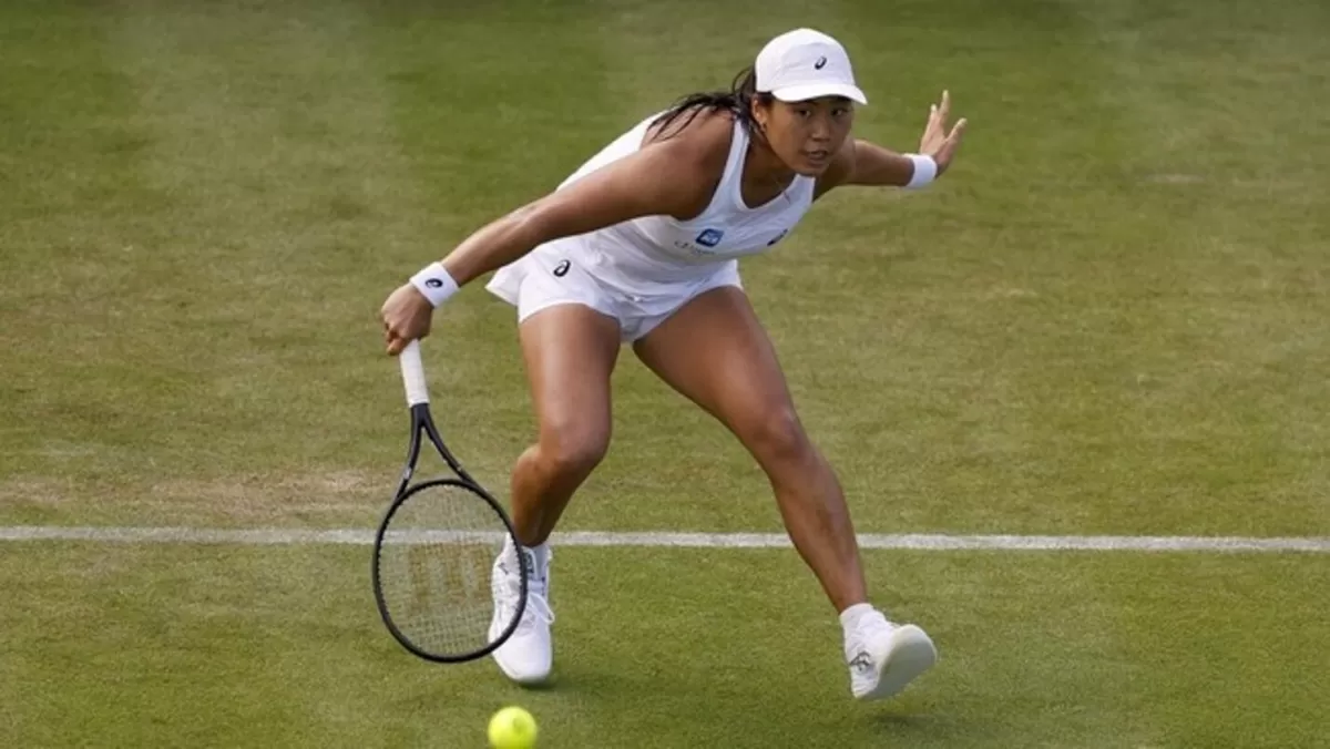 Petenis Putri, Janice Tjen mencatatkan sejarah jadi petenis Indonesia pertama dalam 22 tahun yang mampu meraih kemenangan di babak utama Grand Slam Wimbledon 2026.