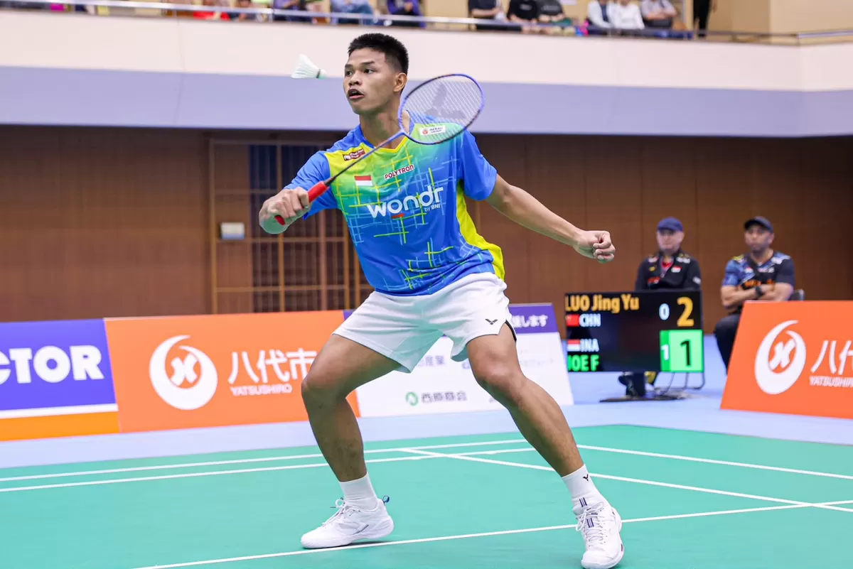 Tunggal putra Indonesia Fardhan Rainanda Joe, menjaga asa juara untuk skuad Merah Putih di Kejuaraan Asia Junior 2026 (Individu) usai sukses melangkah ke final.