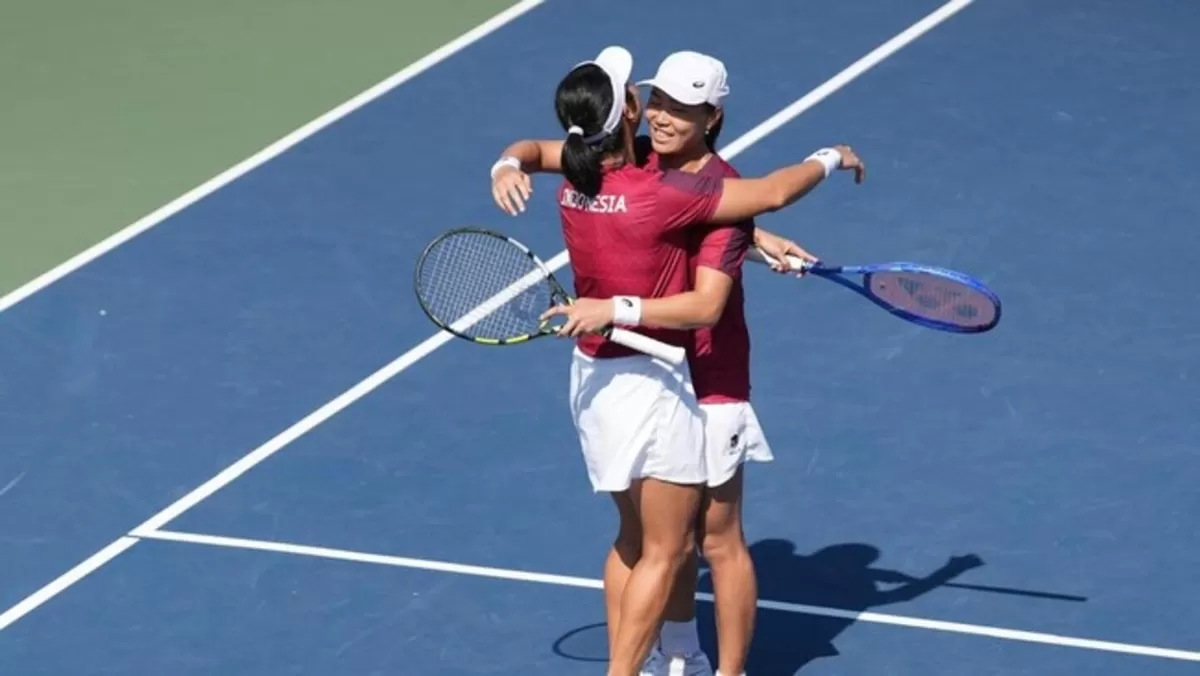 Ganda putri Indonesia Janice Tjen/Aldilla Sutjiadi sukses menembus babak kedua Wimbledon 2026 usai menumbangkan duet tuan rumah Harriet Dart/Maia Lumsden, Jumat, 3 Juli 2026.