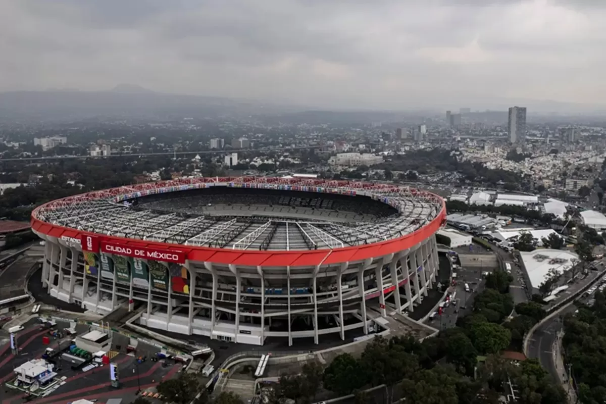 Stadion Azteca, Mexico City berada di ketinggian 2.241 meter di atas permukaan laut. (Fox Sports/Getty Images)