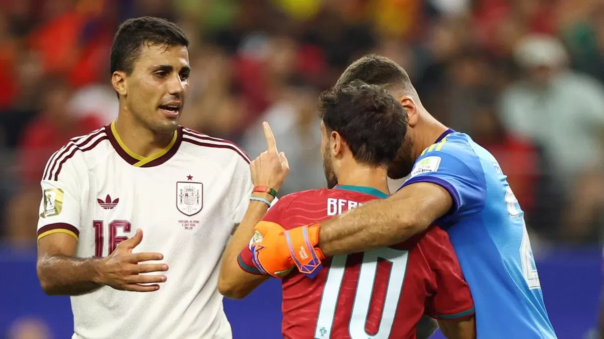 Rodri memancing amarah Bernardo Silva di laga Spanyol vs Portugal pada babak 16 besar Piala Dunia 2026.