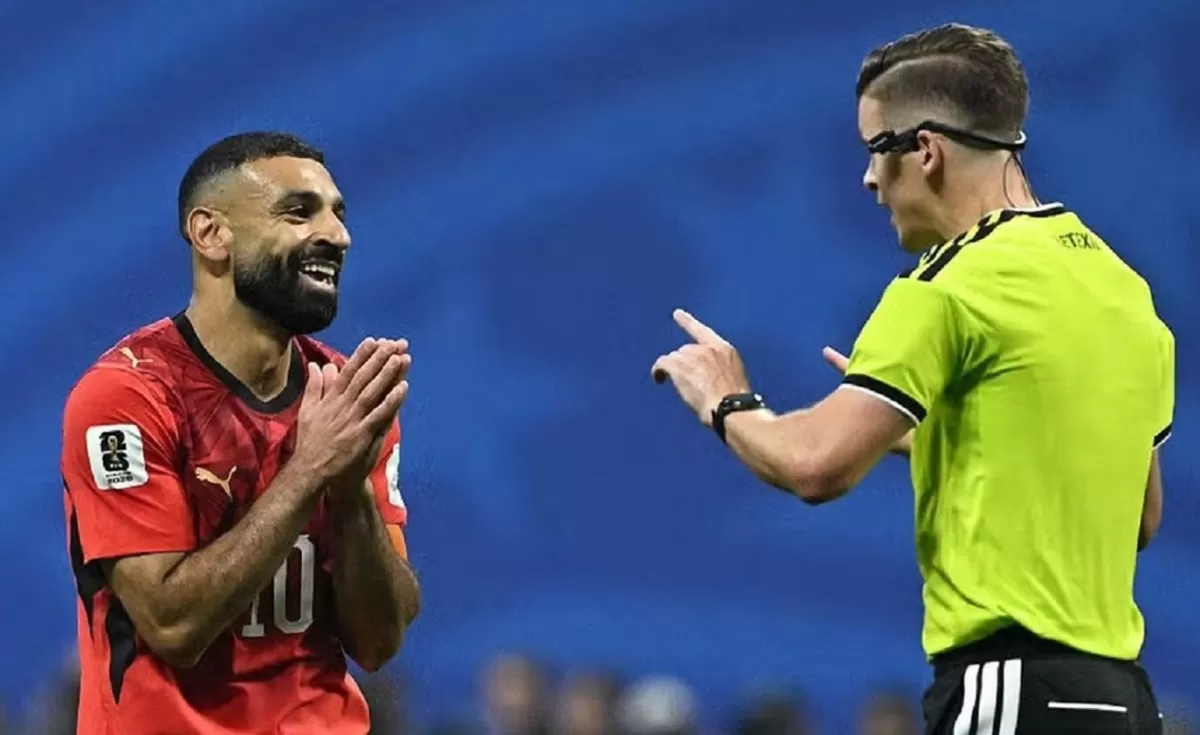 Wasit Francois Letexier dianggap untungkan Argentina saat melawan Mesir di 16 besar Piala Dunia 2026. 