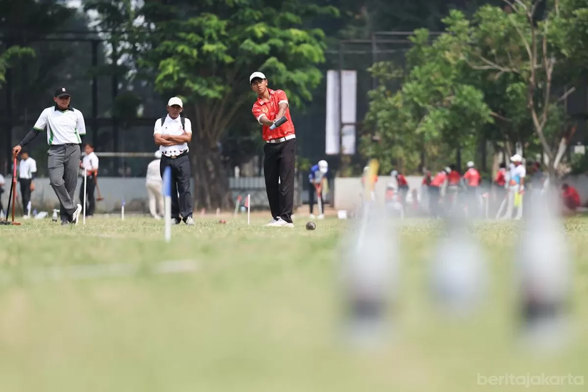 Sejumlah atlet dari berbagai provinsi bertanding dalam Kejuaraan Nasional (Kejurnas) Woodball 2026 di Lapangan Banteng, Sawah Besar, Jakarta.
