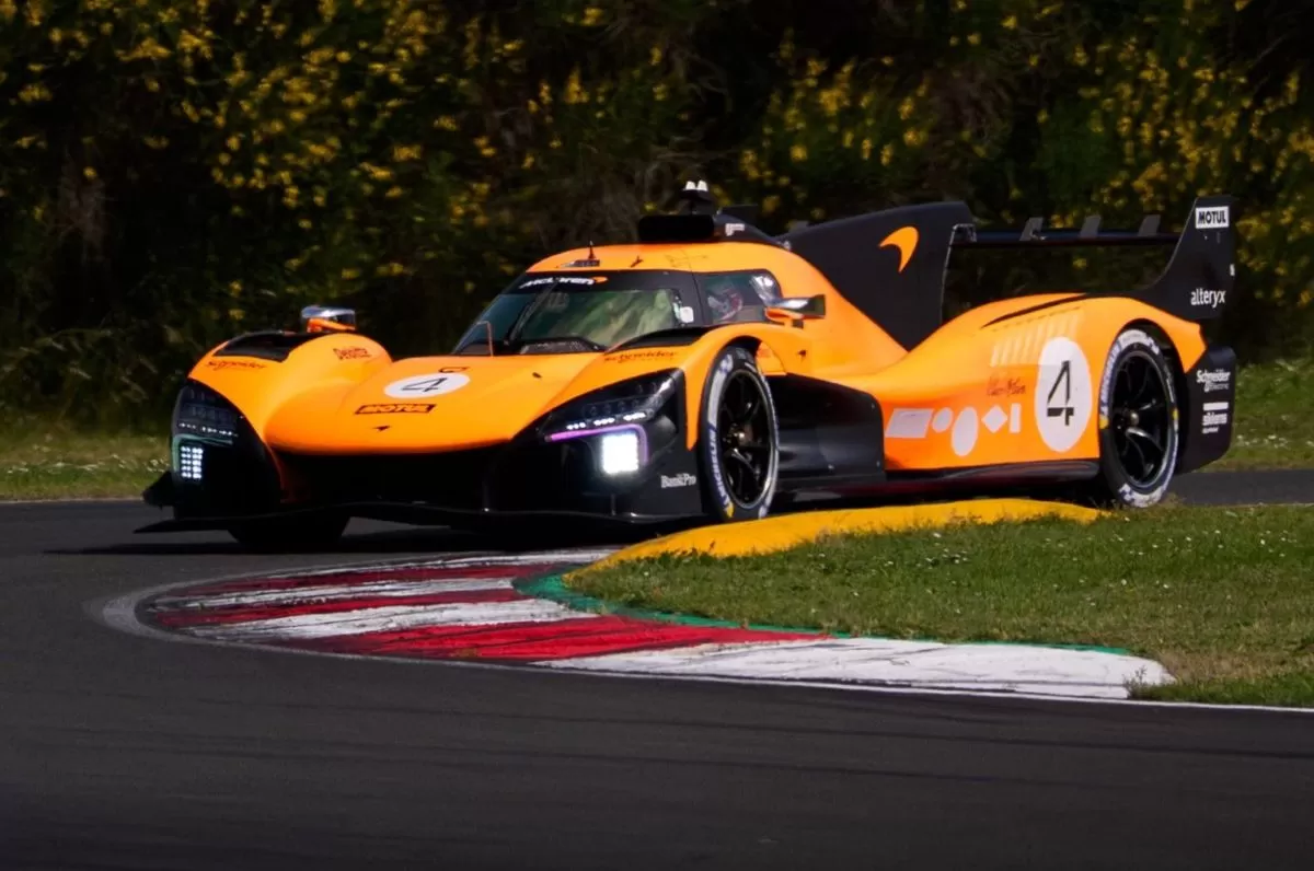 McLaren MCL-HY menjalani debut publiknya di Goodwood Festival of Speed 2026. (@MCLEndurance)