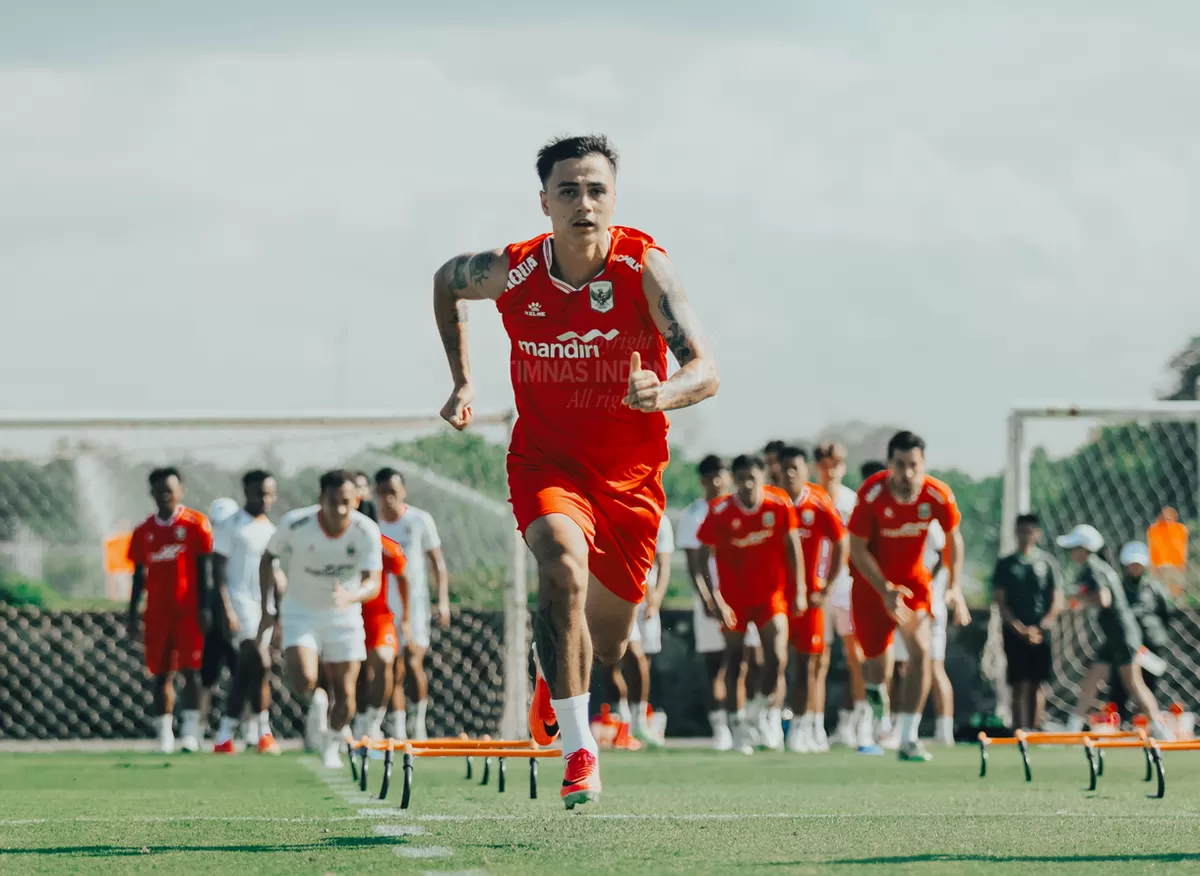 Pemain Persib Eliano Reijnders berlatih bersama Timnas Indonesia di pemusatan latihan tahap pertama ASEAN Championship 2026, di Bali, 7-14 Juli 2026. 
