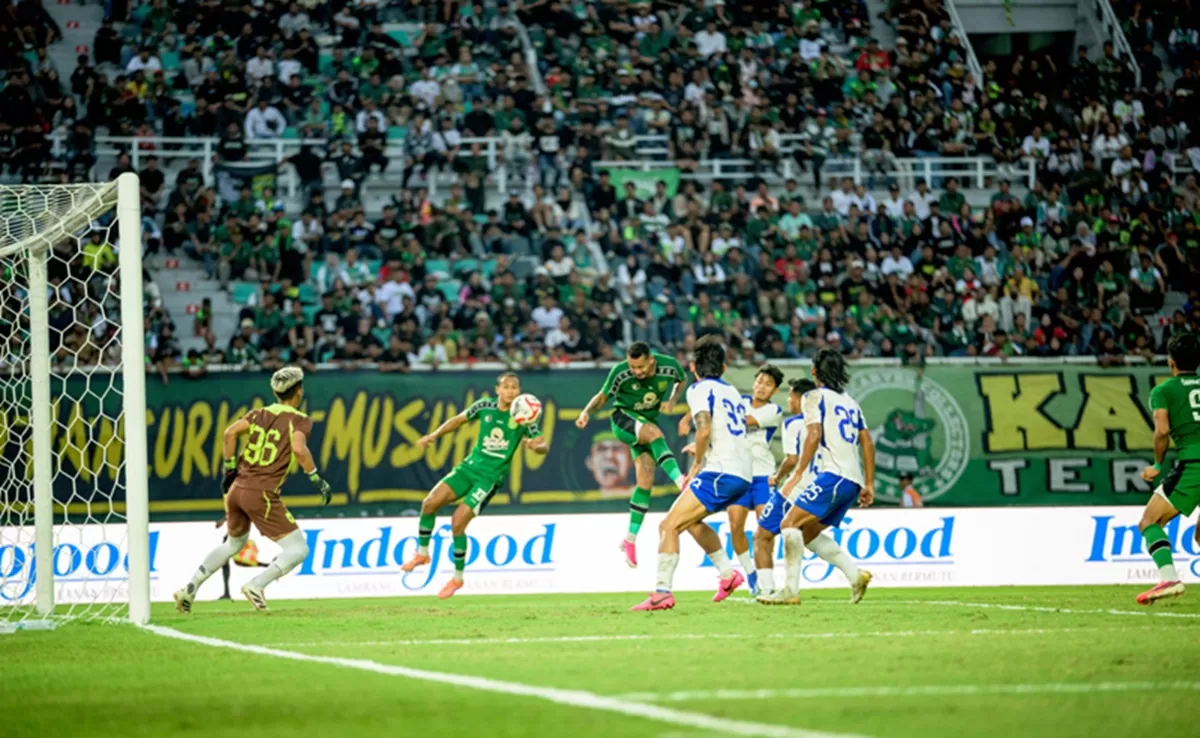 Persebaya ditahan imbang 2-2 oleh PSIS Semarang di Gelora Bung Tomo. (Persebaya)