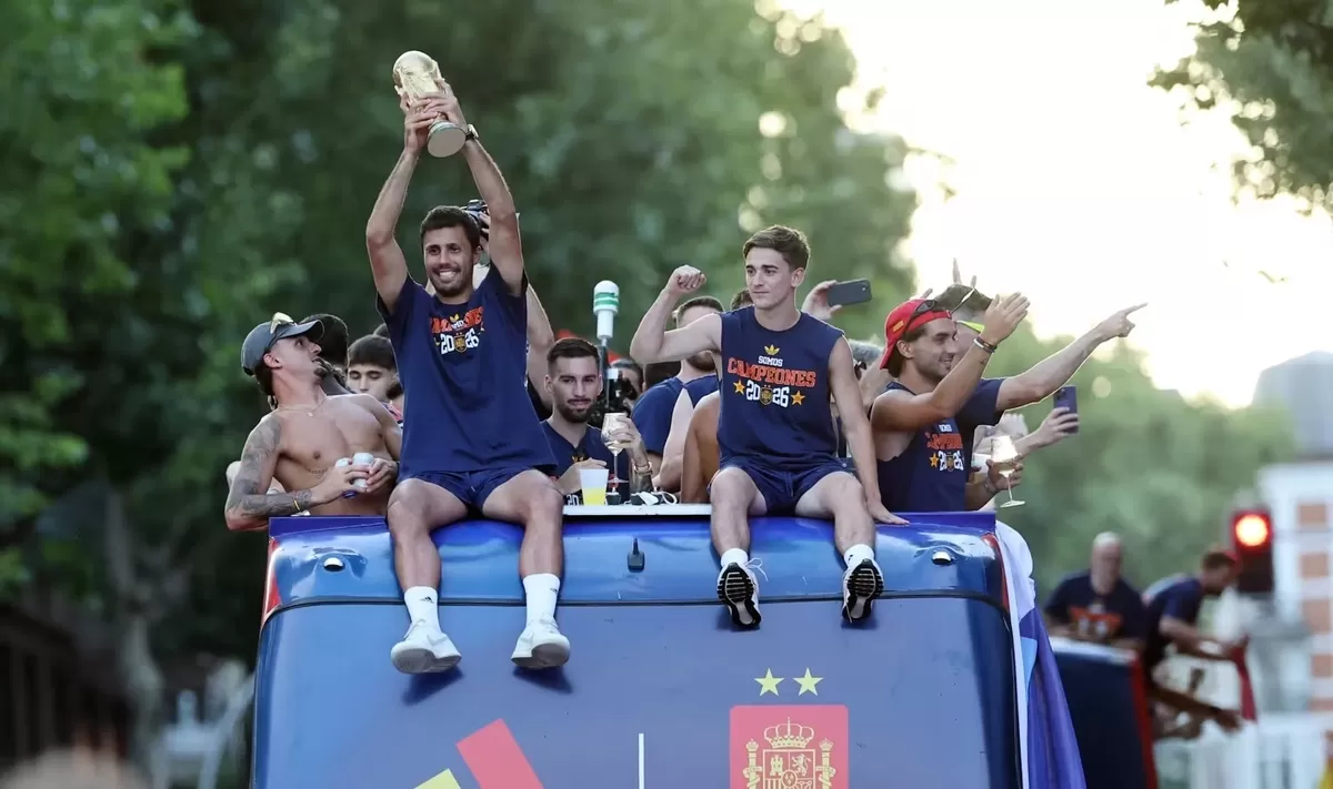 Juara Piala Dunia 2026 Spanyol disambut hangat di Tanah Air.