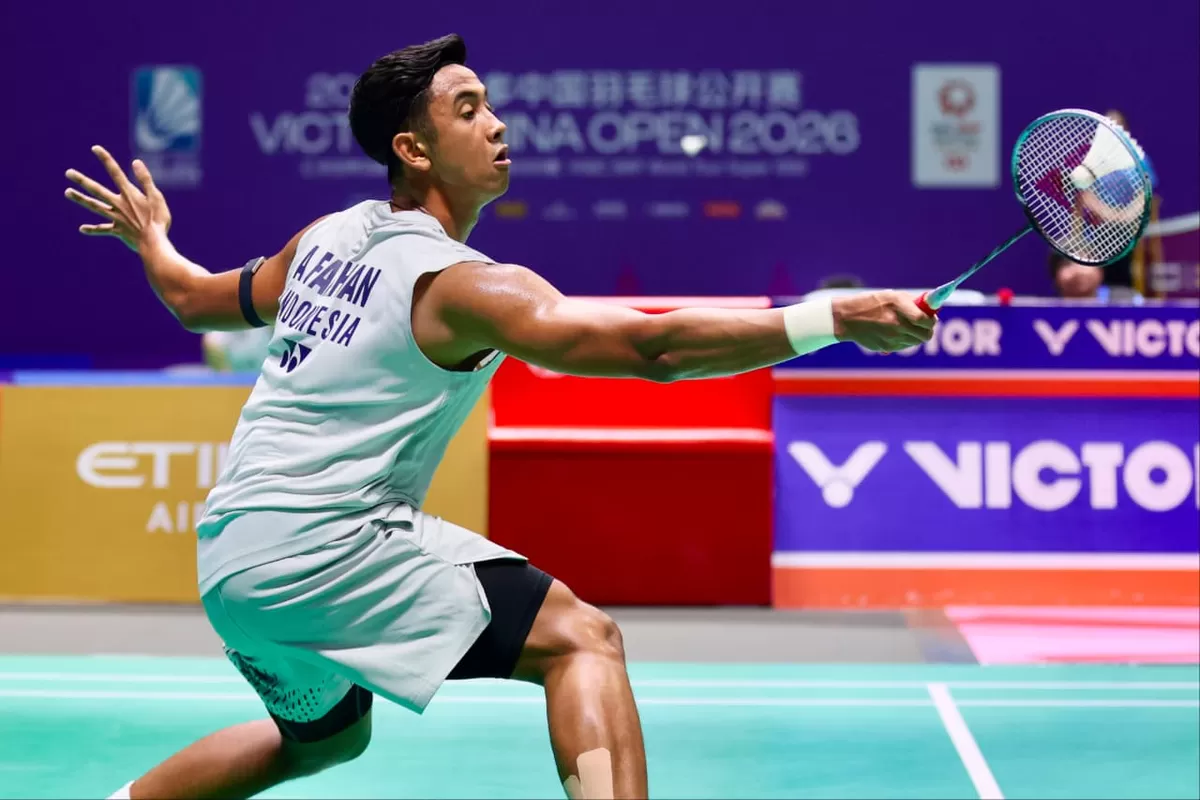 Ambisi Alwi Farhan untuk memperbaiki pencapain di turnamen BWF Super 1000 belum tercapai. Ia langsung tersingkir di babak pertama China Open 2026, Rabu, 22 Juli.