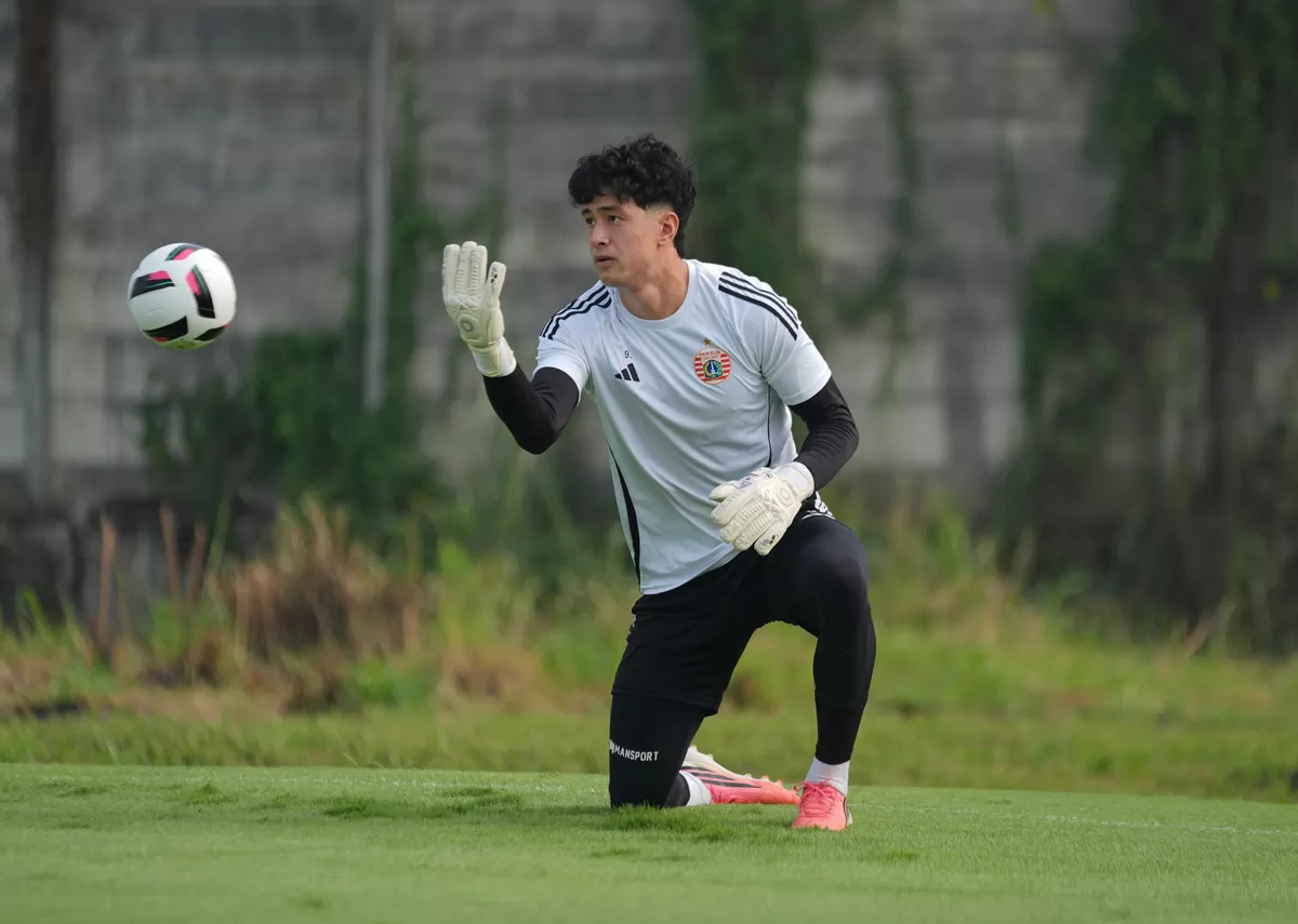 Persija meminjam kiper Cyrus Margono ke sesama klub Super League. (Persija)