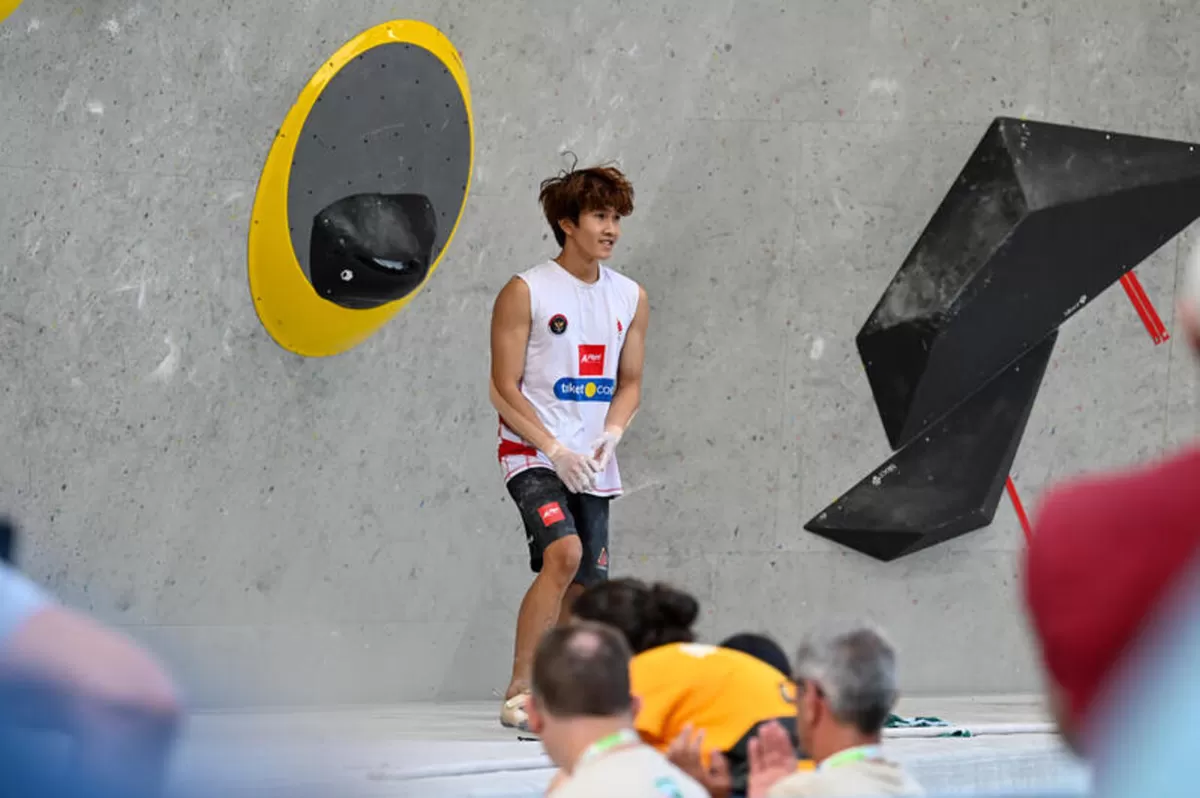 Ardana Cikal Damarwulan catat sejarah. Menjadi atlet Indonesia pertama yang berhasil menembus final nomor boulder kategori U-17 pada ajang IFSC World Climbing Youth Championship 2026 di Arco, Italia.