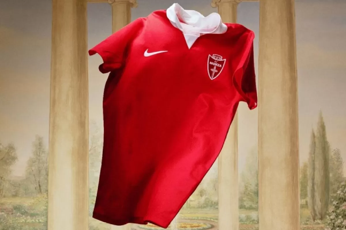 Penampakan jersey kandang Monza untuk musim kompetisi Serie A musim 2026/27
