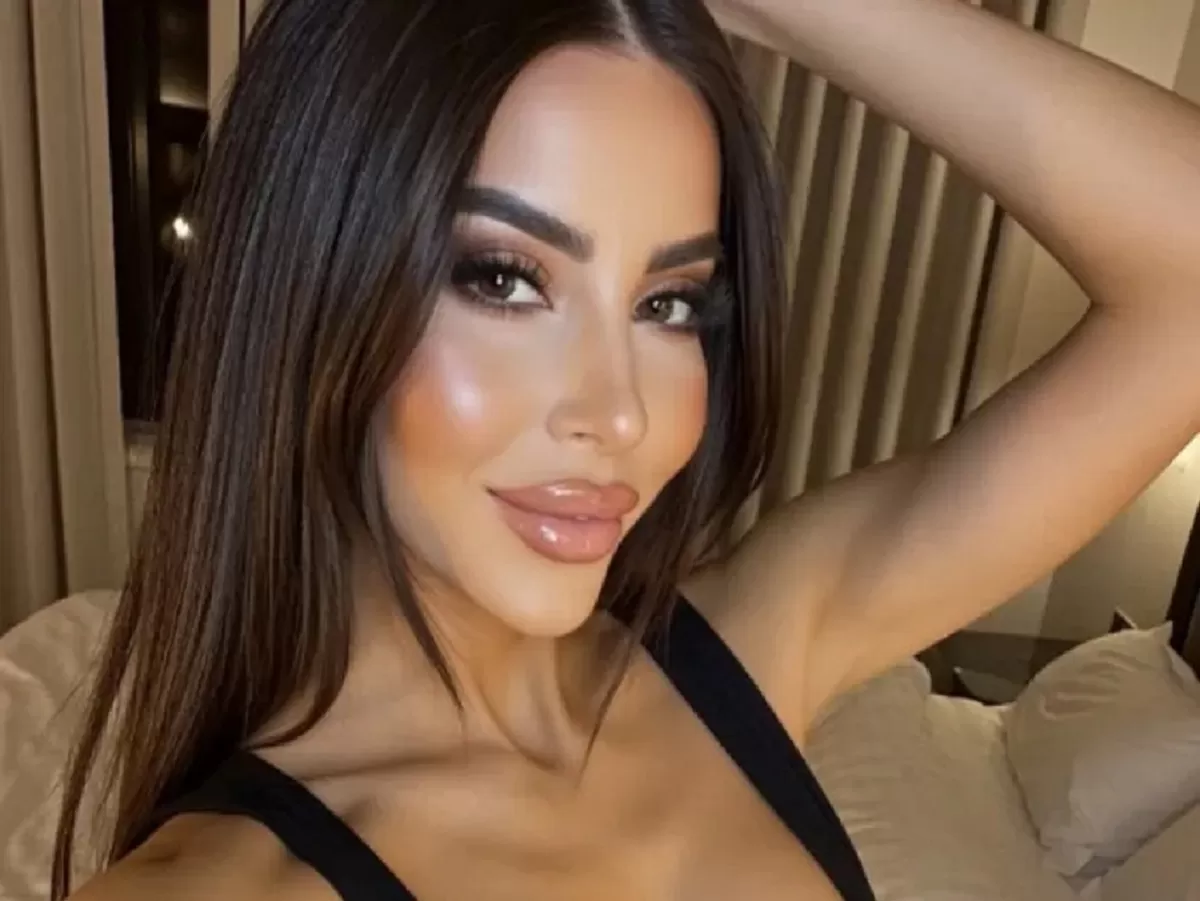 Presenter TV Italia, Marialuisa Jacobelli diklaim mirip Kim Kardashian.