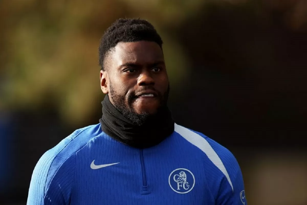 Napoli siap menawarkan &euro;17,5 juta atau sekitar Rp 289 miliar kepada Chelsea untuk Benoit Badiashile.