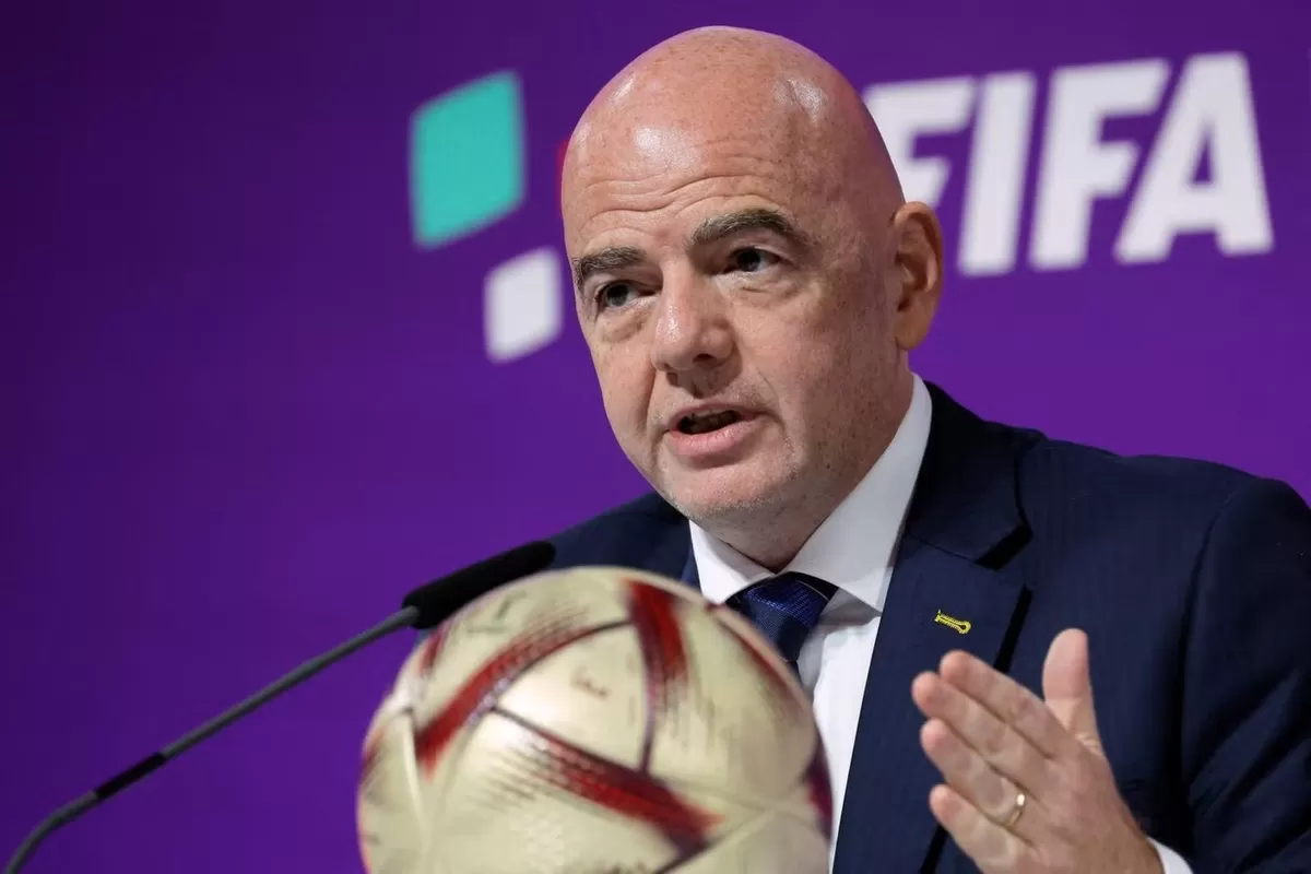 Presiden FIFA Gianni Infantino akan terus memegang peran sebagai 