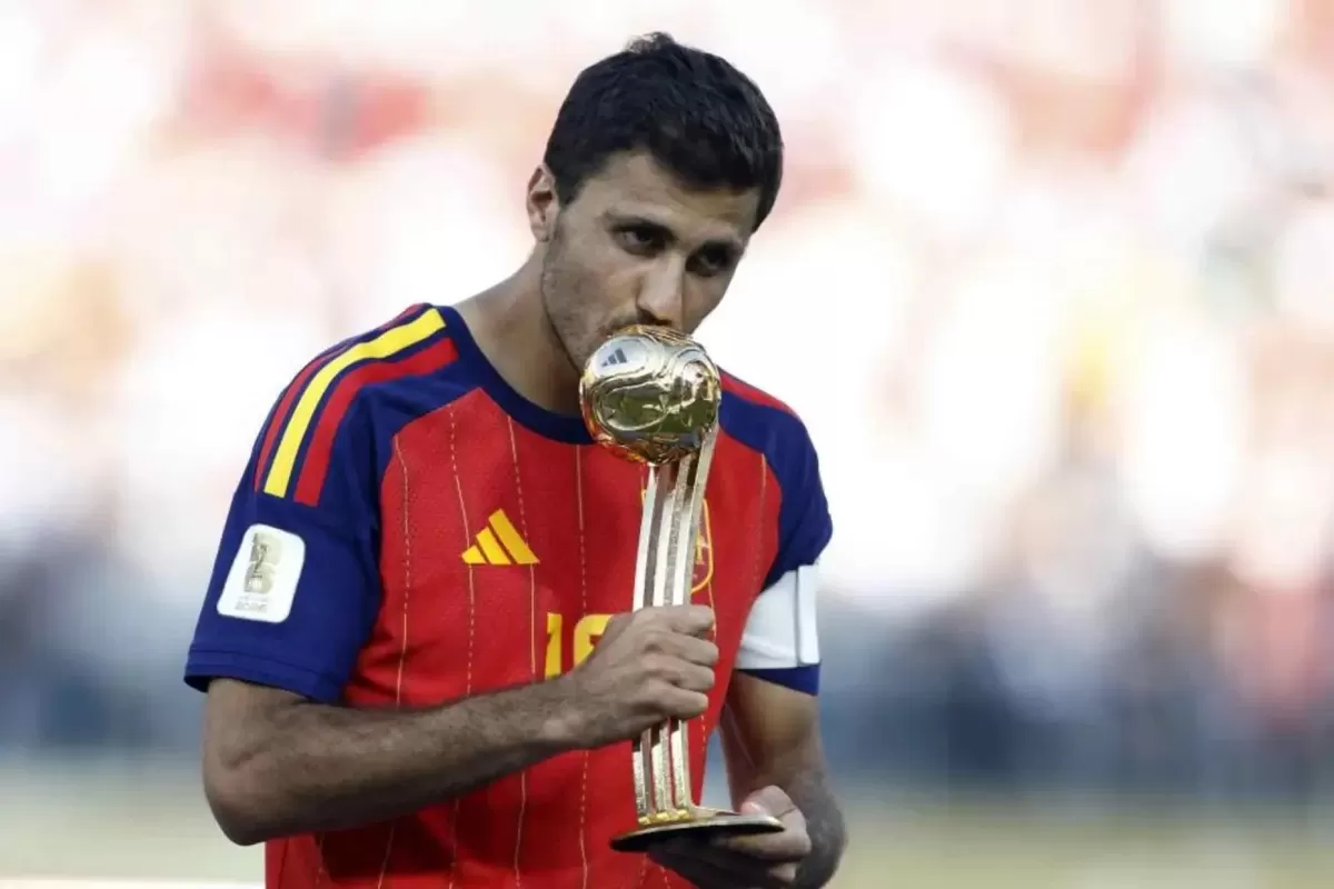 Rodrigo Hernandez pemenang bola emas Piala Dunia 2026.