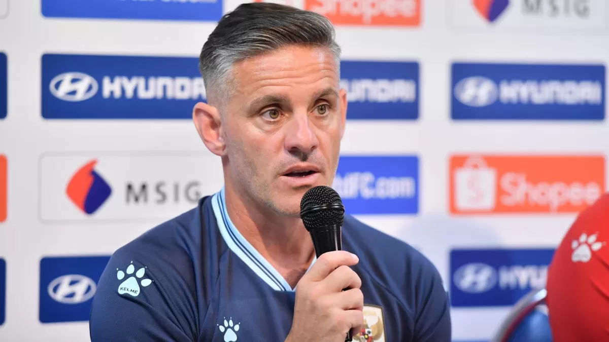 Pelatih Timnas Indonesia John Herdman dalam jumpa pers pra-pertandingan Grup A melawan Timor Leste di Chonburi, Thailand, Kamis, 30 Juli. Indonesia incar tiga poin lagi.