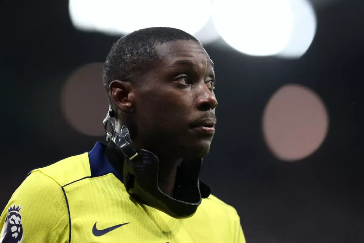Randal Kolo Muani akan menjalani pemeriksaan medis di Juventus pada hari Minggu 2 Agustus 2026.