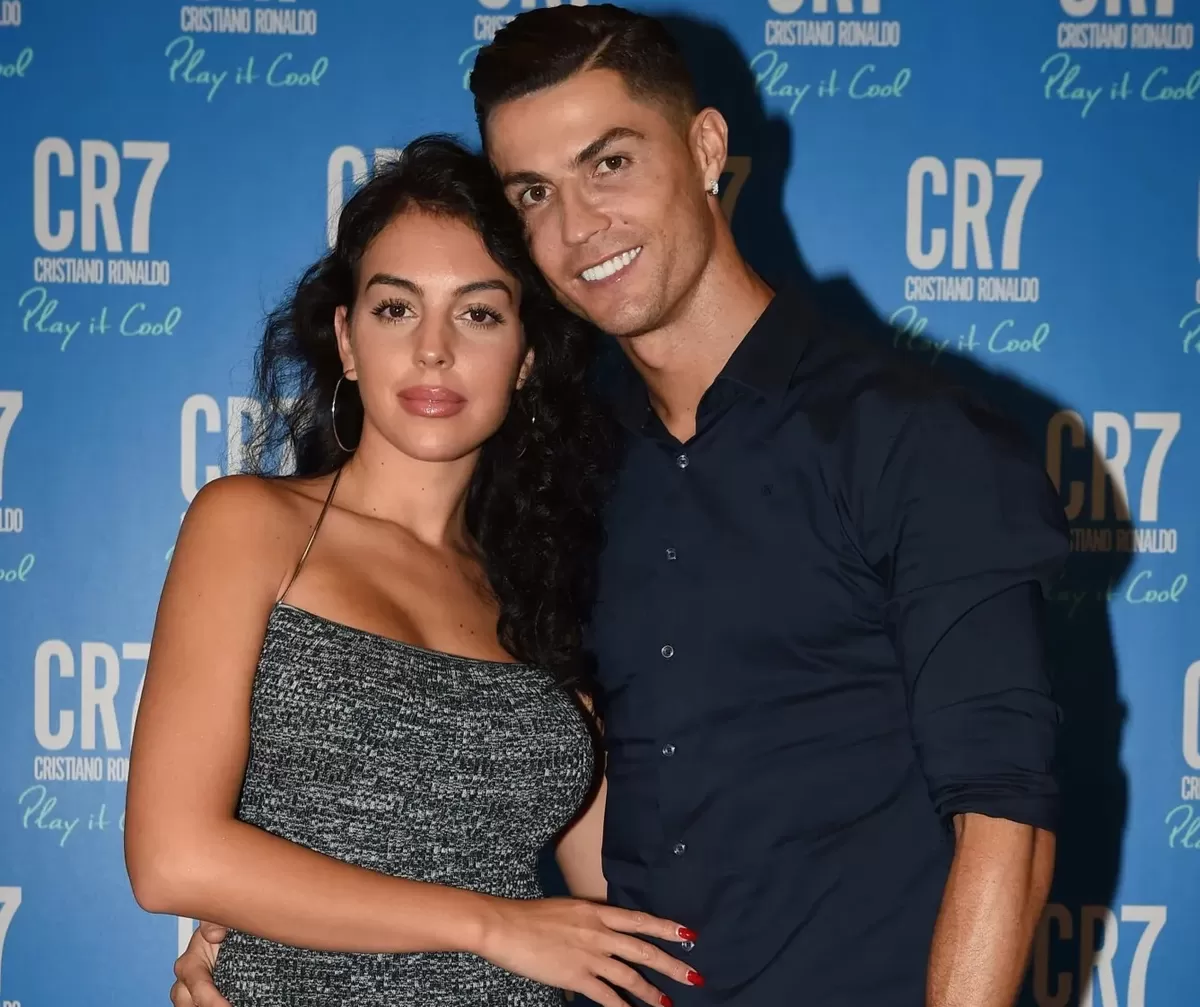 Cristiano Ronaldo dan Georgina Rodriguez memutuskan untuk menikah di Madeira. Katedral di ibu kota pulau, Funchal