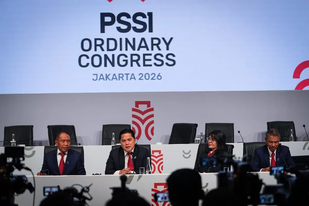 Ketua Umum PSSI Erick Thohir di damping para Wakil Ketua Umum dan Sekretaris Jenderal PSSI dalam jumpa pers hasil Kongres Biasa 2026, di Jakarta, Senin, 3 Agustus.
