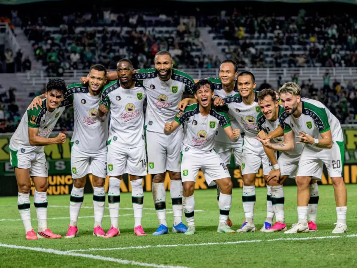 Persebaya Surabaya lolos ke final Piala Presiden 2026 usai menang tipis 1-0 atas Arema FC pada semifinal di Stadion I Wayan Dipta, Selasa, 4 Agustus. Persebaya akan melawan Persib di final.
