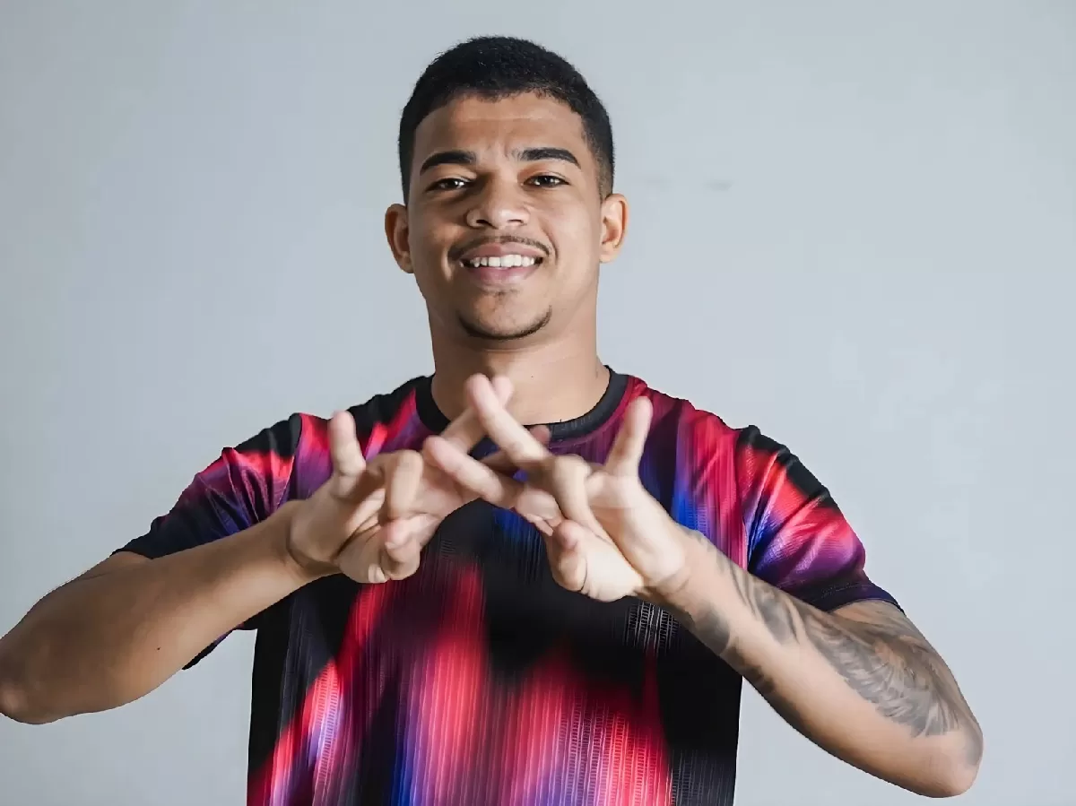Carlos Iury perkuat sayap serang Dewa United. (Dewa United)