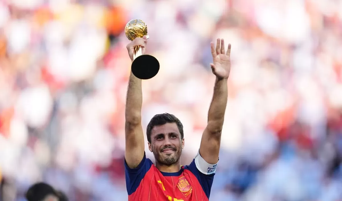 Man City menolak tawaran sebesar &pound;38,5 juta untuk Rodri.