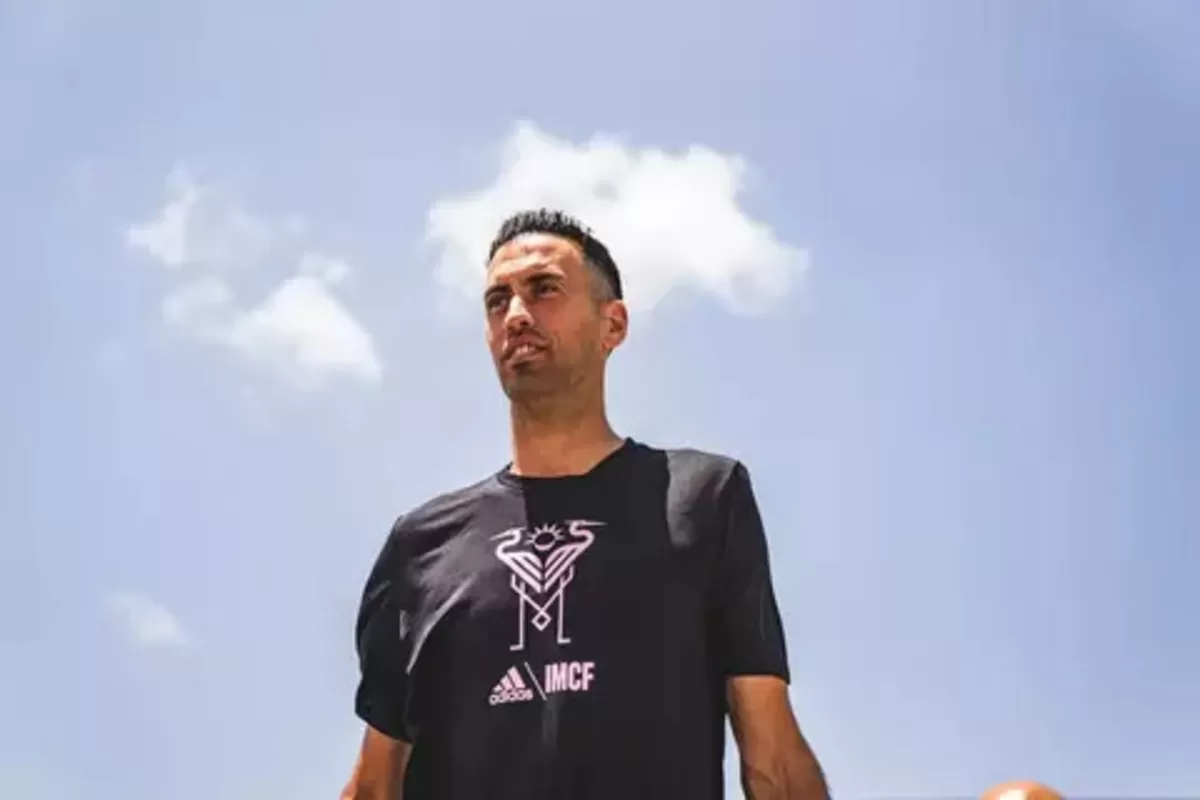Sergio Busquets jadi asisten pelatih Barcelona B.
