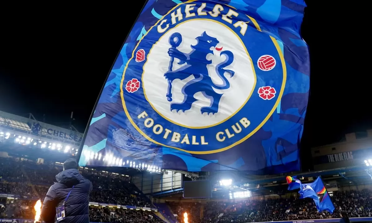 Pembangunan stadion baru mempercepat perubahan kepemimpinan Chelsea.