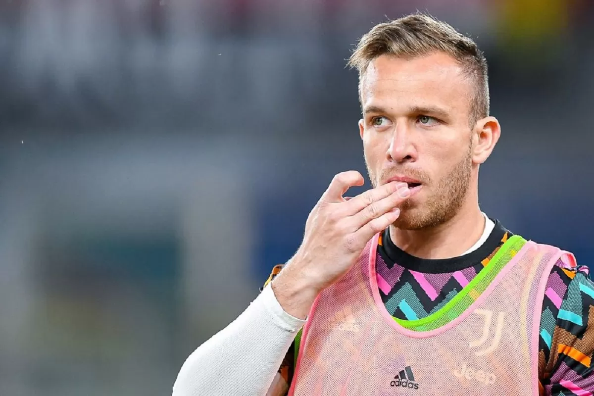 Empat kali dipinjamkan tanpa solusi permanen, Arthur Melo kini bersiap meninggalkan Juventus.