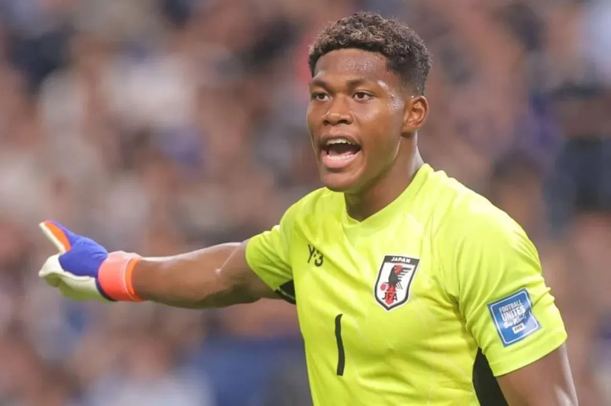 Aston Villa resmi mendatangkan kiper Jepang dari Parma Zion Suzuki.