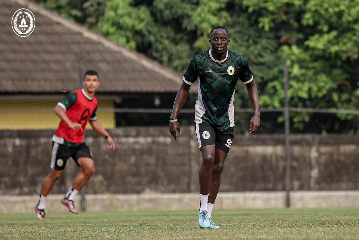 Christophe Nduwarugira jalani latihan bersama skuat PSS Sleman. (PSS Sleman)