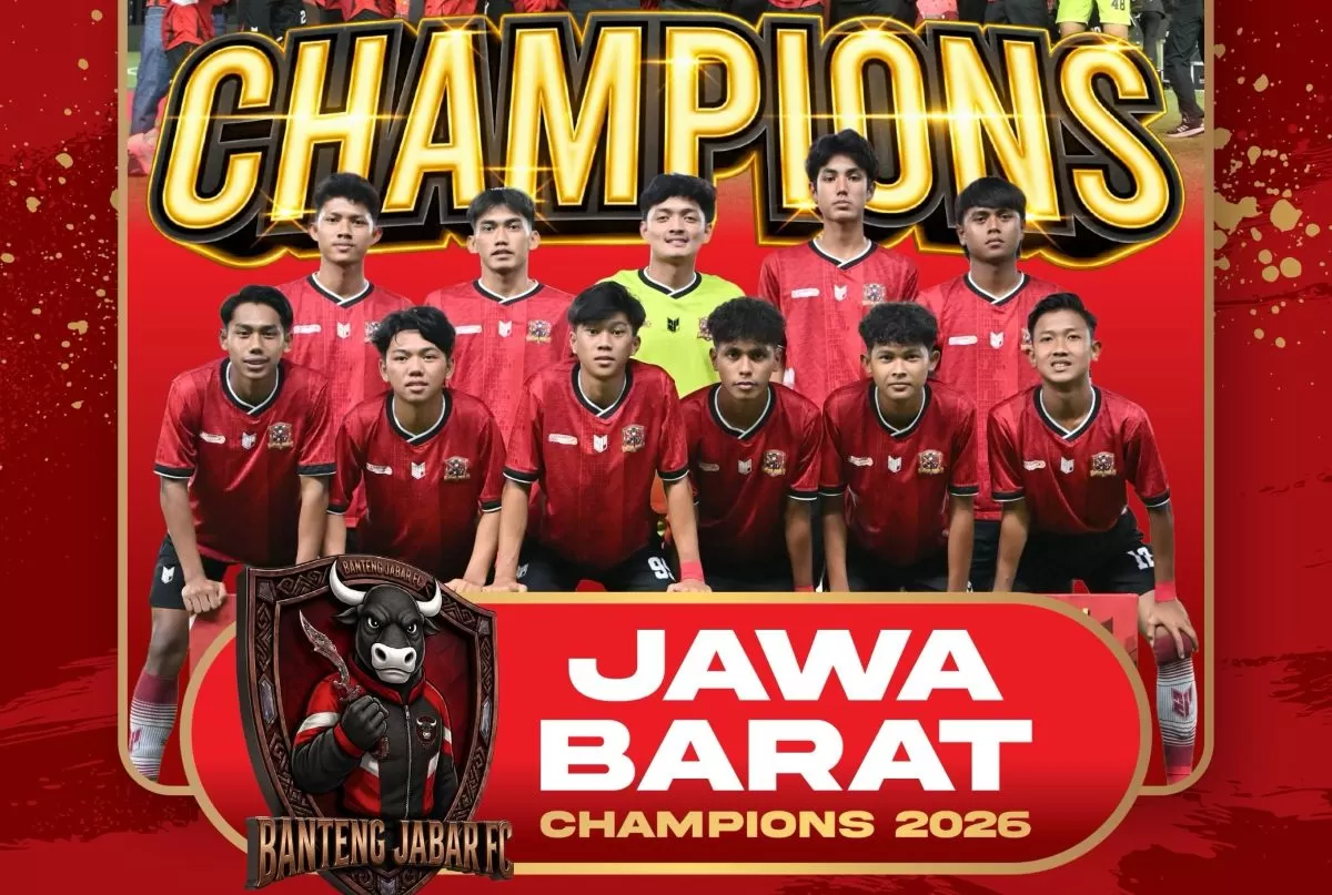 Banteng Jawa Barat raih trofi Soekarno Cup 2026 di Gelora Bung Tomo. (@soekarno.cup)