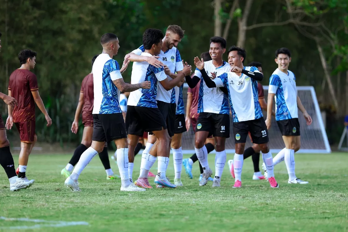 PSIM Jogja jalani laga uji coba menghadapi Garudayaksa FC. (PSIM Jogja)