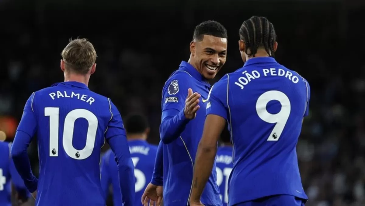 Penyerang Chelsea Joao Pedro lakukan selebrasi usai bobol gawang Fulham.