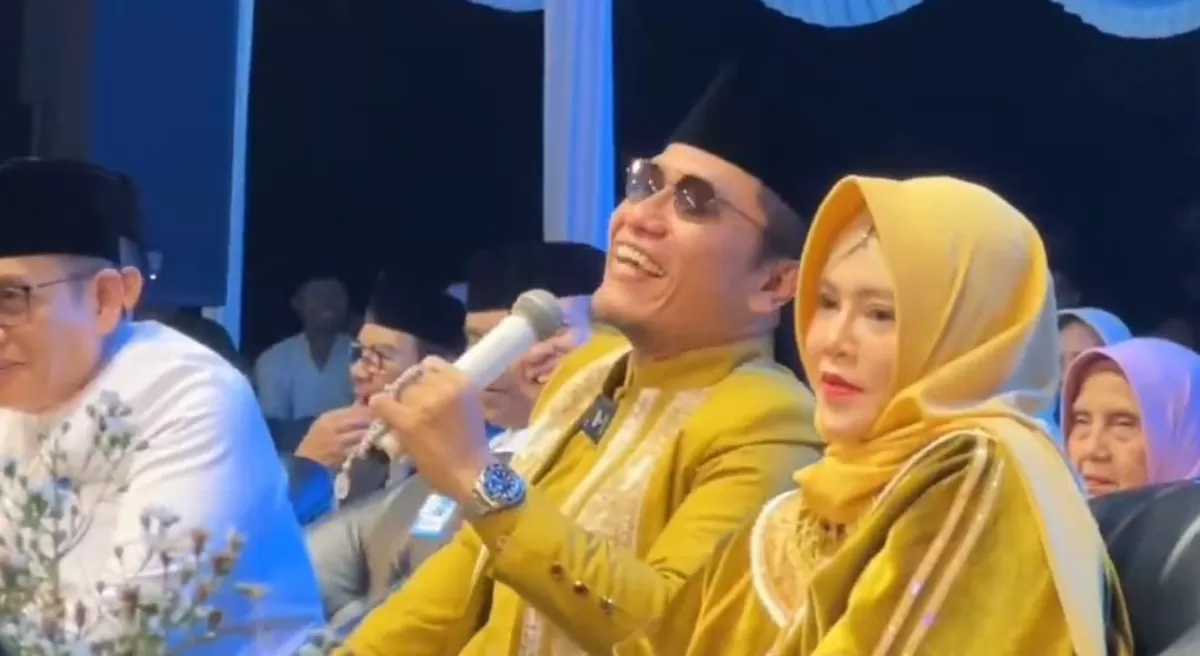 Gus Miftah meluruskan isu terima uang Rp100 juta di proyek JGSS saat ditanya salah satu jemaah Harlah Ponpes Ora Aji. (dok.istimewa)