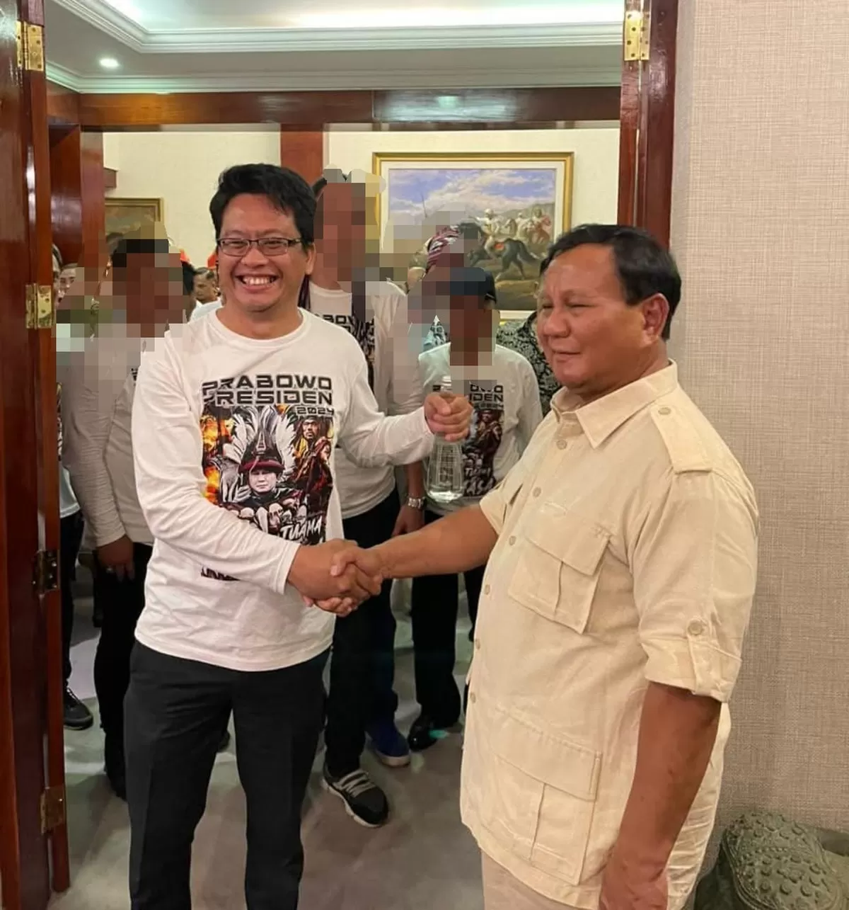 Ketua GPN 08 Sulut bejabatangan dengan Presiden Prabowo Subianto (dok. Pribadi)