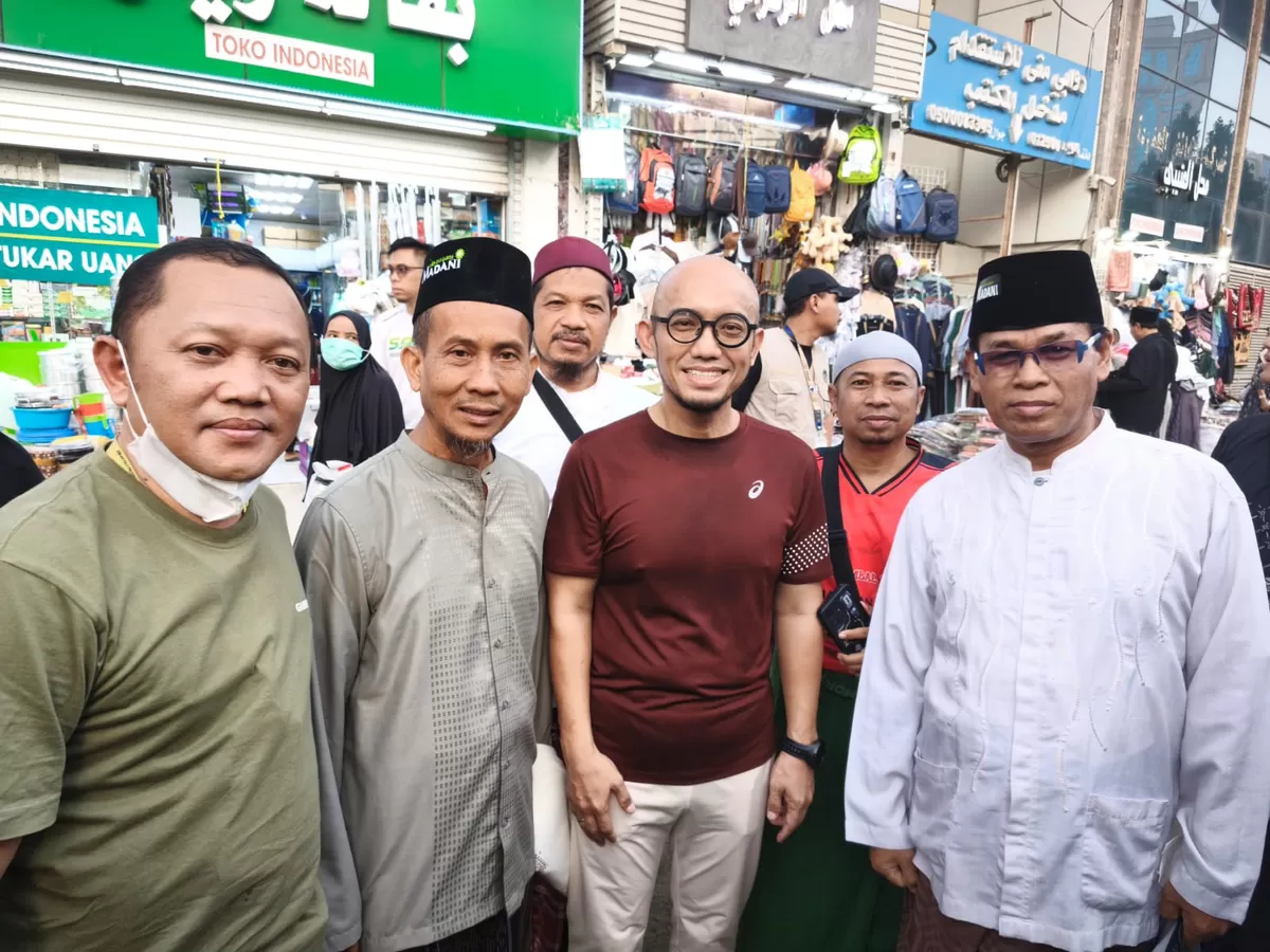 Wamenhaj RI saat kunjungi rombongan jamaah haji asal Bojonegoro. Foto: KBIH Madani