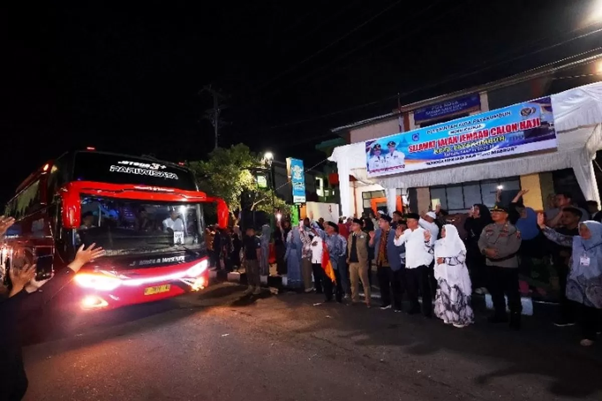 Pemko Payakumbuh Lepas 175 Jemaah Haji 2026 Menuju Tanah Suci, Suasana Haru Warnai Keberangkatan