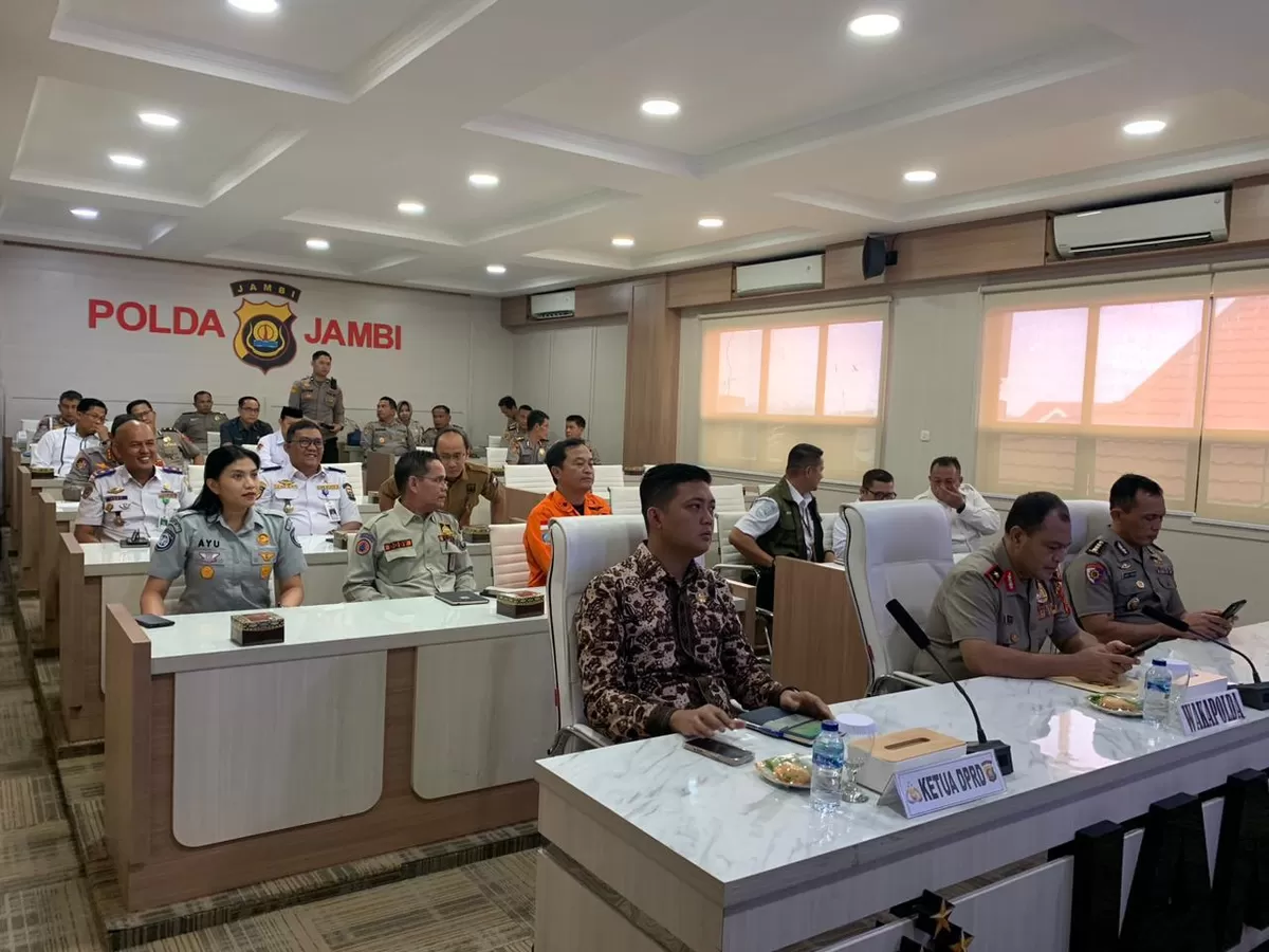 Kakanwil Jasa Raharja Jambi Hadiri Rapat FKLL PAM Natal 2025 dan Tahun Baru 2026. (Doc. Humas JR)