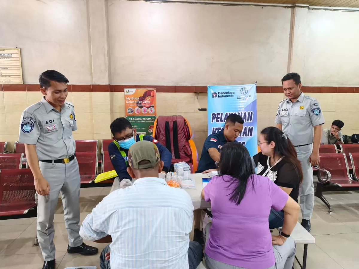  Jasa Raharja Hadirkan Layanan Medis Gratis di PO Ratu Intan. (Doc. Humas JR)